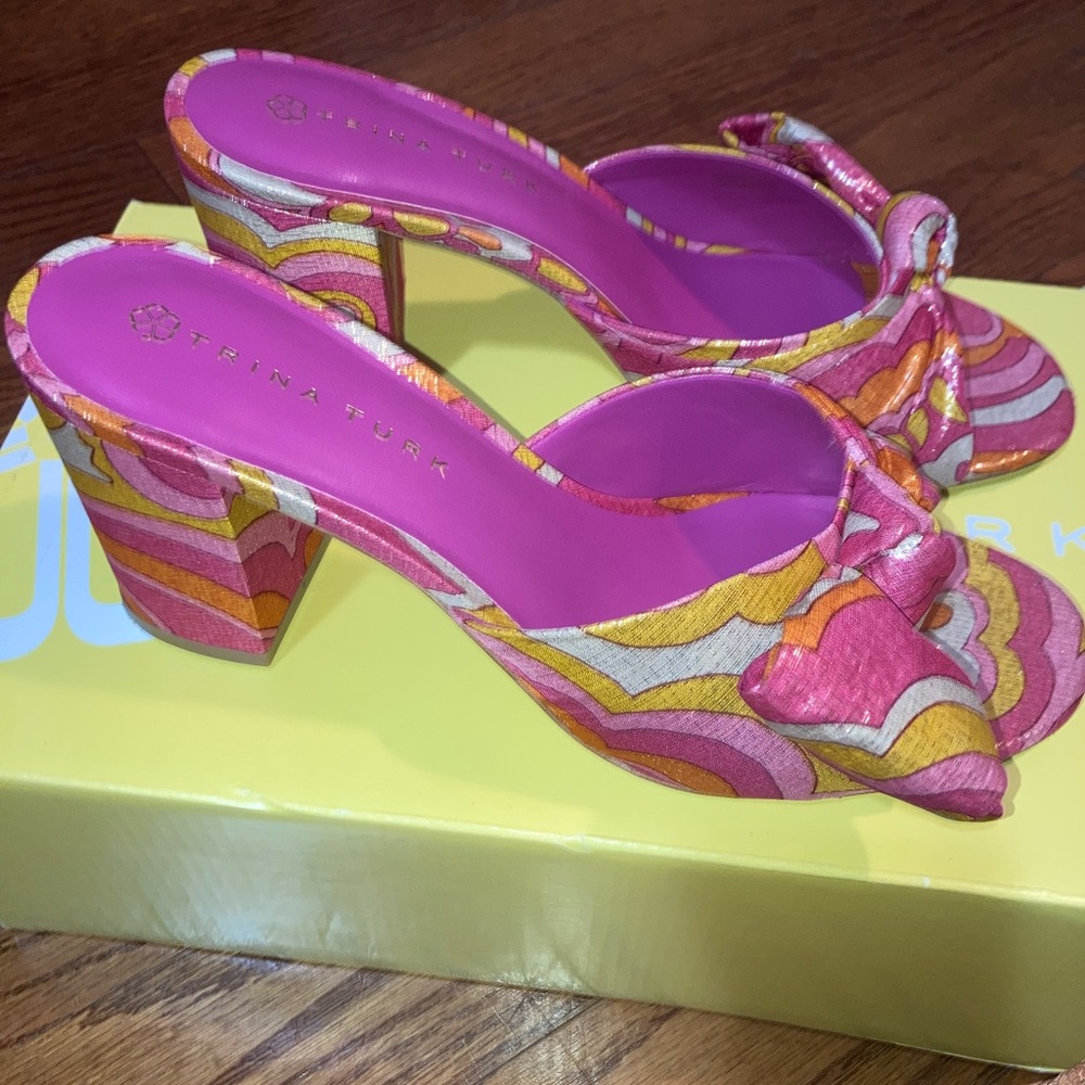 Women’s sandals